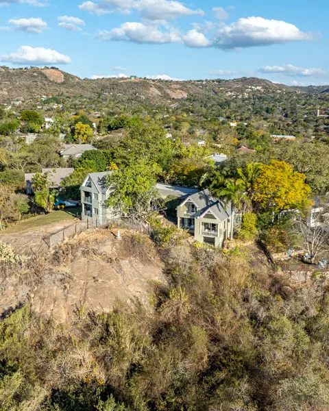 Loerie's Call Guest House & Francolin Lodge